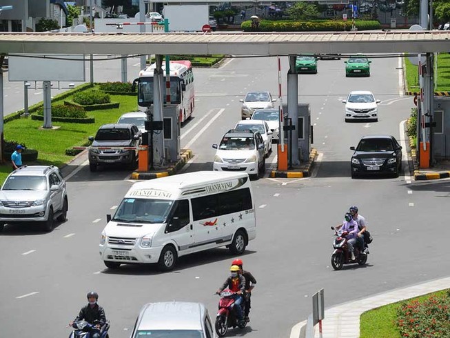 Phí sân bay: Thanh tra nói trái luật, Bộ GTVT vẫn thu