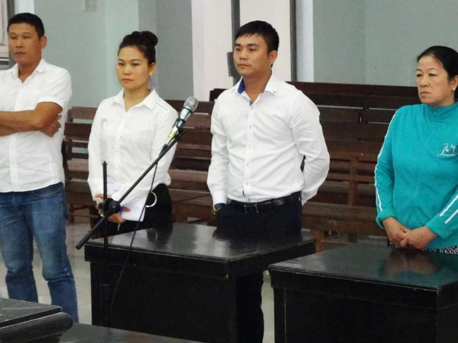 Không đăng ký kết hôn, được chồng nhưng mất… đất