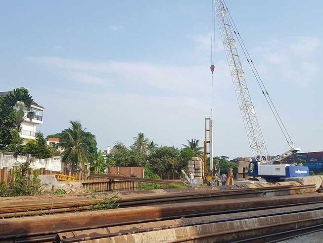 Sớm thoát cảnh ngập nhờ dân hiến đất