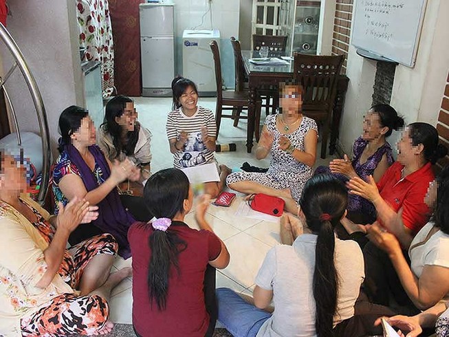 Quan điểm trái chiều về hợp pháp hóa mại dâm