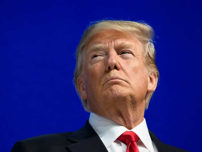 Tổng thống Trump và ‘cây gậy’ chính sách
