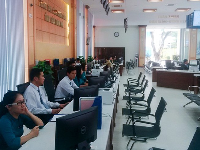Sao lại chặn công chức vào Facebook?