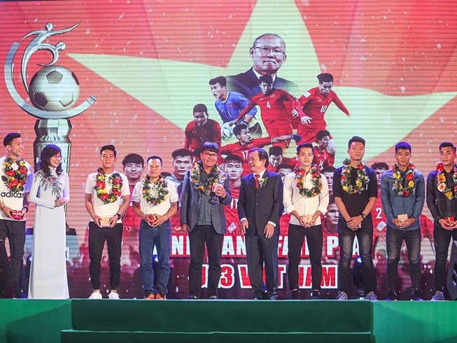 Fair play từ đấu trường World Cup đến V-League