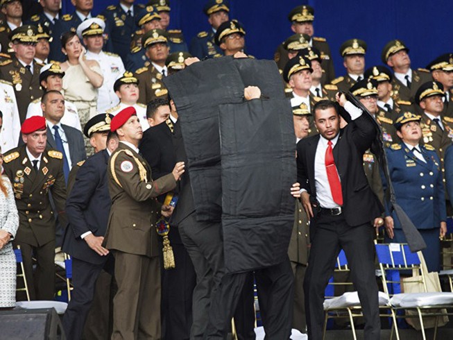 Tại sao ông Maduro hài tên tổng thống Colombia ám sát mình?