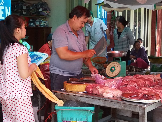 Giá thịt heo tăng sốc!