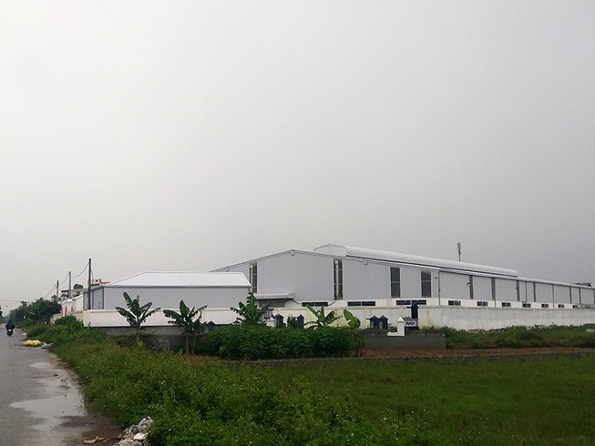 Chủ tịch xã bị cho nghỉ việc vì 3 nhà máy xây ‘lụi’