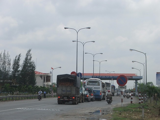 Khó hiểu dùng quỹ đường bộ trợ cấp thôi việc