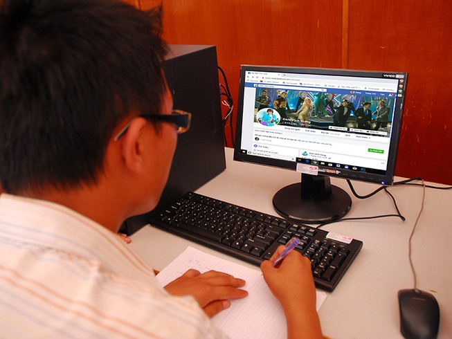 Bị giả mạo tài khoản Facebook, hãy gọi đường dây nóng