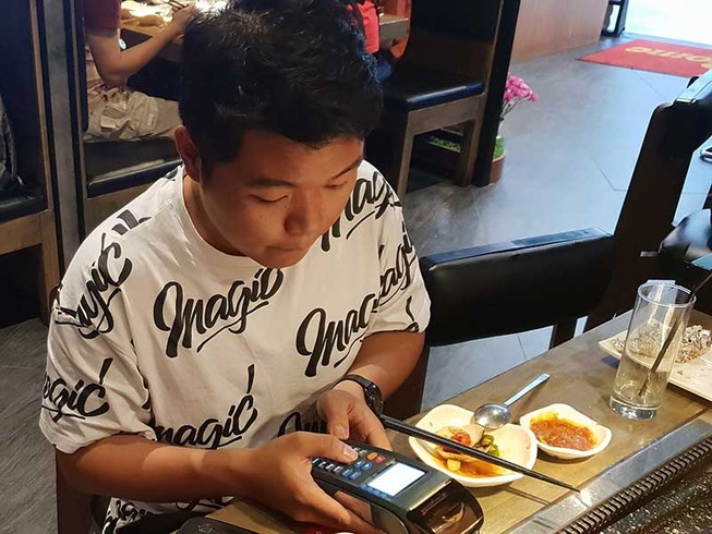 Ngân hàng cảnh báo rủi ro trong giao dịch điện tử dịp Tết