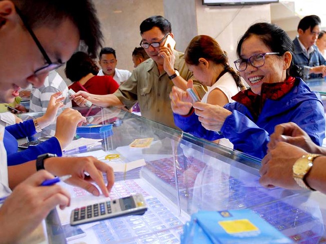 Ngày thần tài: Doanh nghiệp vàng hốt bạc, người mua lỗ đậm