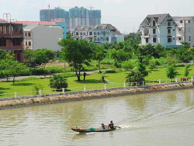 Lợi ích của nhà giáp sông