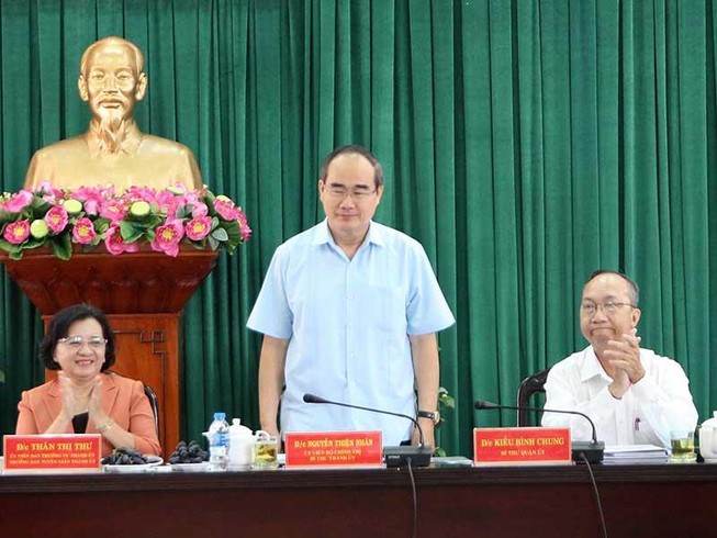 Bí thư Nguyễn Thiện Nhân làm việc với quận Tân Bình