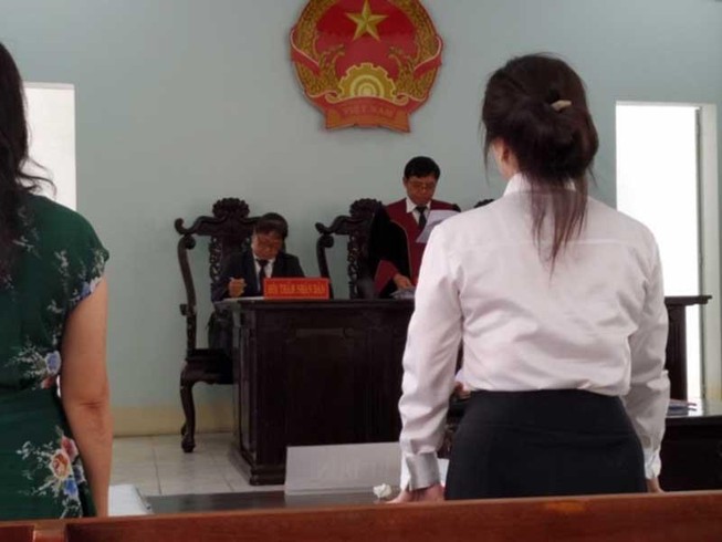 Đòi bệnh viện hơn nửa tỉ đồng từ chuyện… đau bụng
