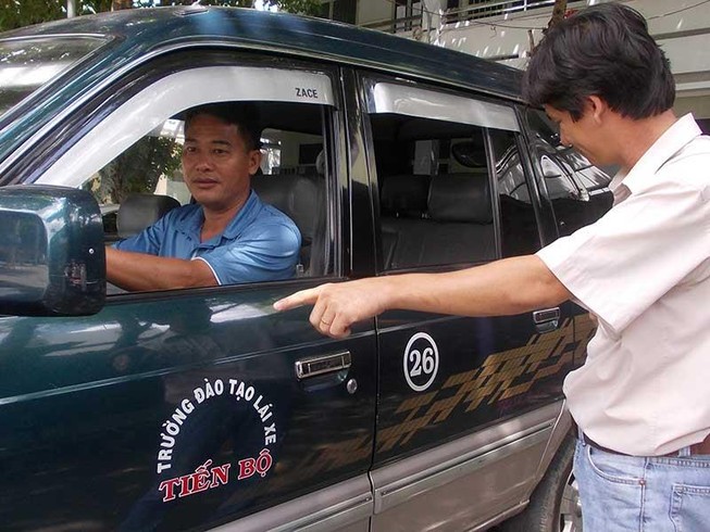 Sẽ tước bằng lái người say, kẻ khai gian dối