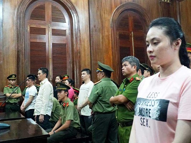 Yêu cầu điều tra cha của ‘trùm’ Văn Kính Dương