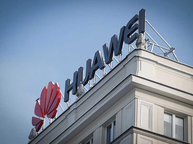 ‘Hãy chờ xem’ Trung Quốc trả đũa cho Huawei