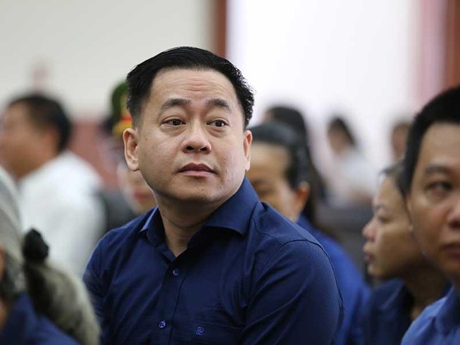 Ngân hàng Đông Á đòi Vũ ‘nhôm’ trả tiền