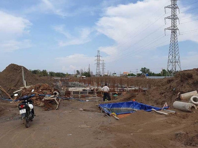 Lợi hại chuyện ‘xí chỗ’ dự án chưa được mở bán