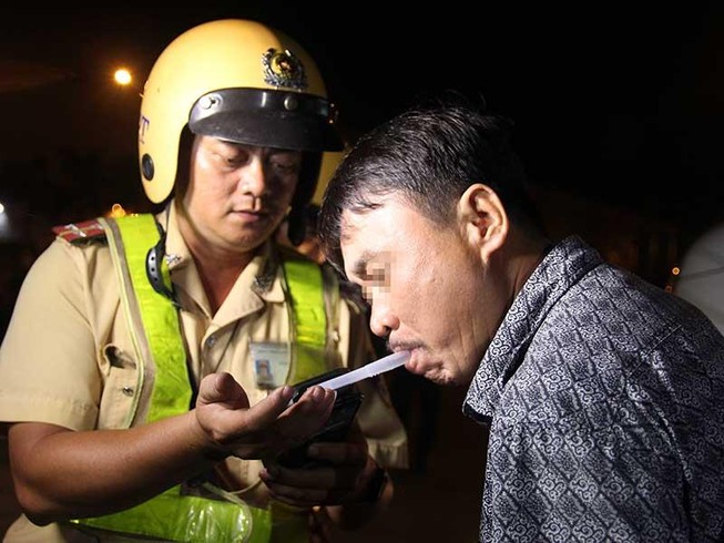 Quốc hội đồng ý cấm lái xe khi đã uống rượu bia