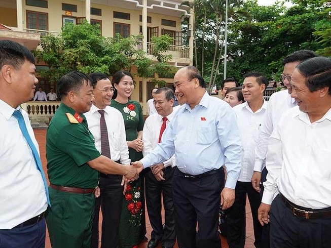 Thủ tướng tiếp xúc cử tri Hải Phòng