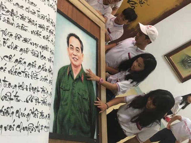 Sách thư pháp lớn nhất TG viết về Đại tướng Võ Nguyên Giáp