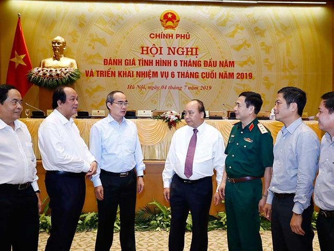 Thủ tướng: Xử lý ngay những tồn tại kéo dài