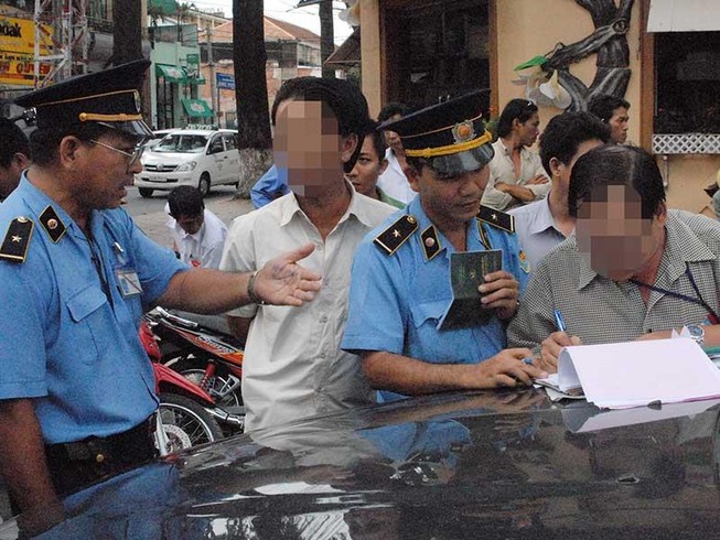 Sẽ cắt bớt quyền của thanh tra giao thông