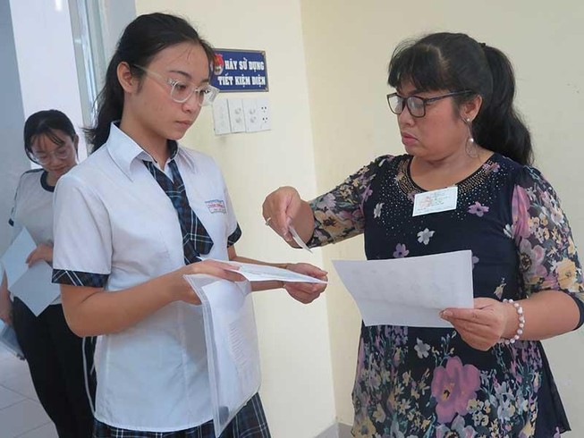 Hàng chục ngàn thí sinh ‘thở phào’ vào đại học