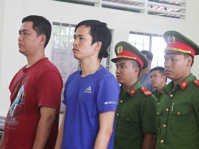 8 năm tù cho mỗi cựu công an đánh chết dân