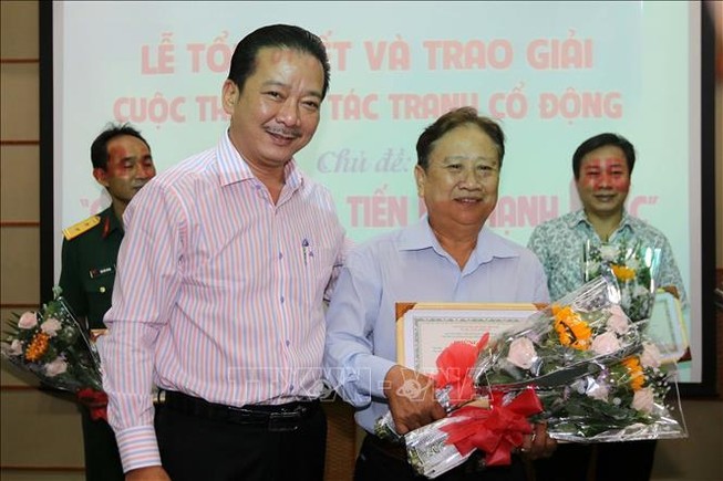 Tác giả Lê Việt Hồng đạt giải Nhất cuộc thi tranh cổ động