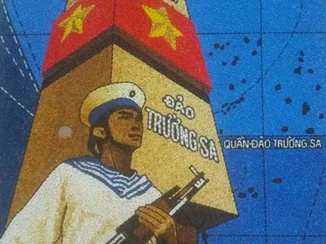 Góp yêu thương gửi đảo xa qua bức tranh gạo đặc biệt