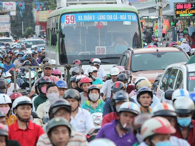 Chín doanh nghiệp vận tải xe buýt lại kêu cứu