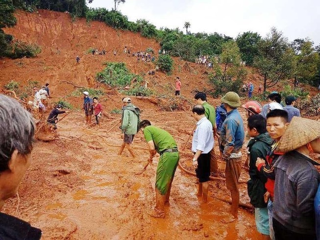Tây nguyên xác xơ vì mưa lũ