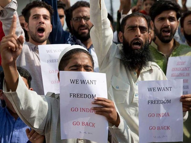 Pakistan đòi Liên Hiệp Quốc họp khẩn, nhờ Mỹ can thiệp Kashmir