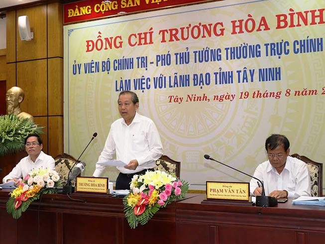 Phó Thủ tướng: Loại ra khỏi bộ máy những công chức tha hóa