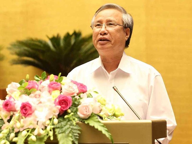 Học Bác, chọn cán bộ tránh cục bộ, dễ dãi