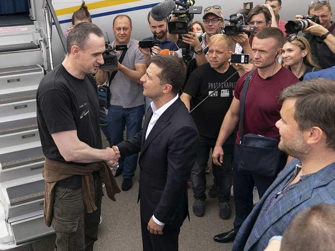 Trao đổi tù nhân: Xung đột Nga - Ukraine sắp kết thúc?
