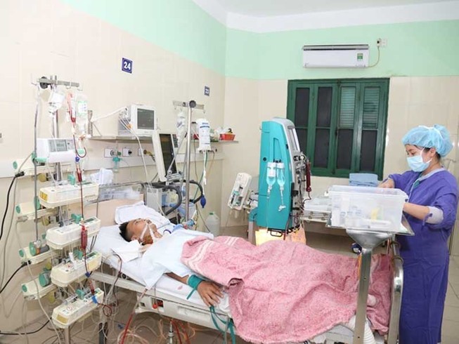‘Doanh nghiệp hóa bệnh viện là sai lầm nghiêm trọng’