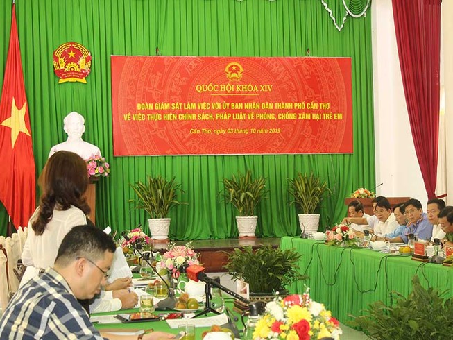 Khi kẻ xâm hại trẻ em là người thân, quen