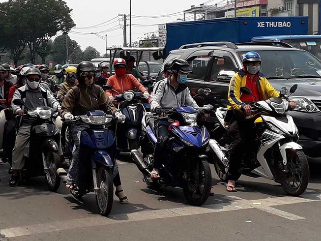 ‘Mê hồn trận’ khẩu trang chống bụi