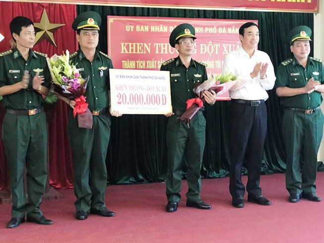 Khen thưởng lực lượng phá đường dây ma túy xuyên quốc gia