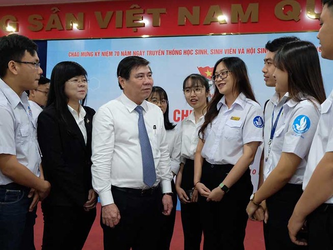 Đừng để sáng tạo của người trẻ bị ‘chôn vùi’!