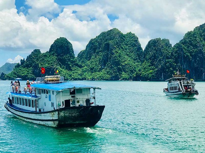 Đề xuất tăng phí ‘khủng’ tham quan vịnh Hạ Long bị bác