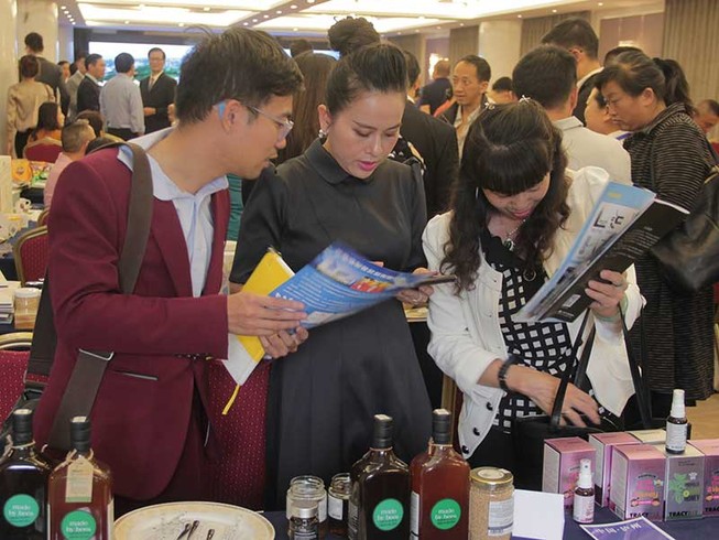 Hàng Việt bị chặn tại cửa khẩu vì… trộn hàng Thái