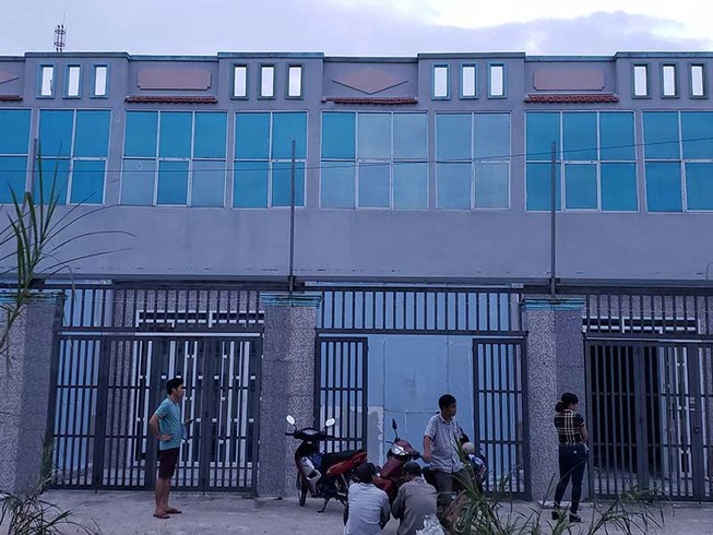 Buộc tháo dỡ công trình sai phép ở Hóc Môn