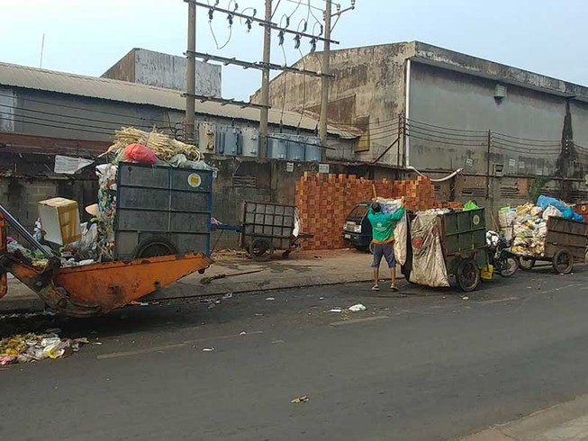 Giải pháp nào cho bài toán thu gom, vận chuyển rác