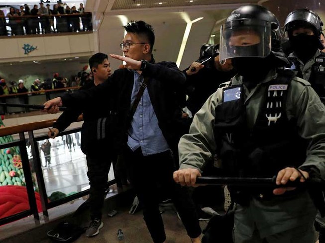 Hong Kong đón năm mới 2020 ra sao?