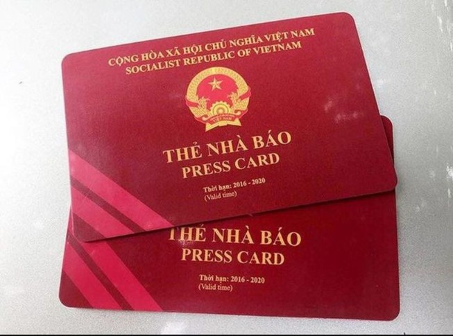 Thẻ nhà báo do hai cựu bộ trưởng ký có còn hiệu lực?