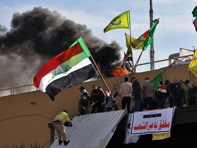 Mỹ bị Iran nhấn chìm vào vòng xoáy Trung Đông