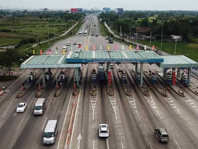 Cần thu phí trở lại cao tốc TP.HCM -Trung Lương